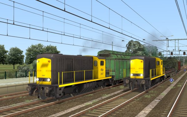 Twee NS 2400 locomotieven naast elkaar!